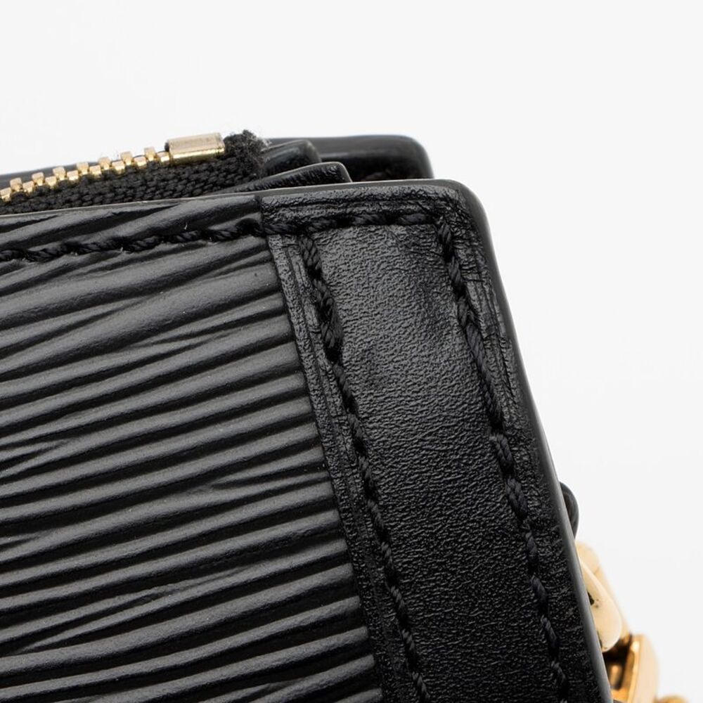 Louis Vuitton Epi Leather Trunk Clutch - Picture 13 of 14
